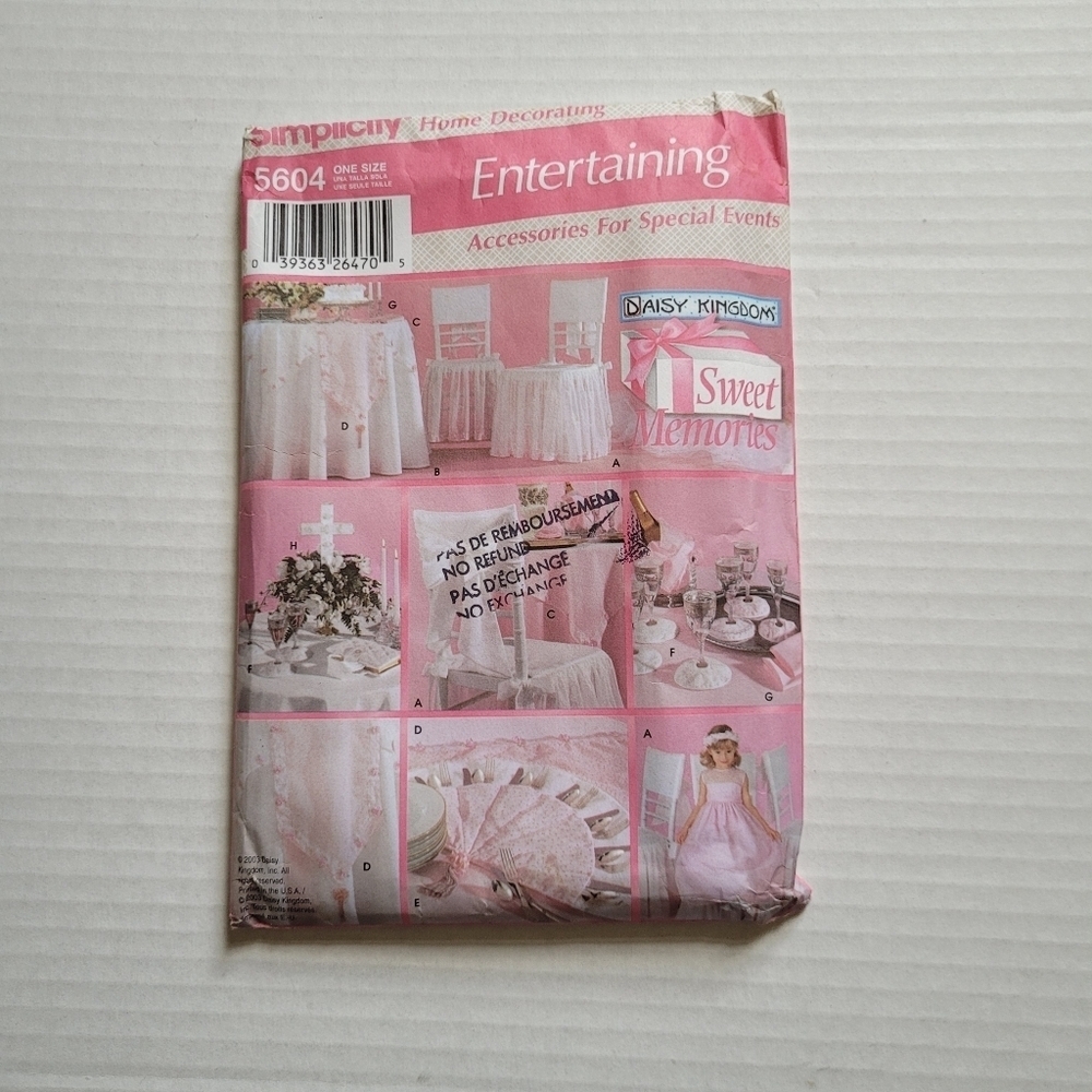 Simplicity Home Decorating uncut sewing pattern Daisy Kingdom party communion